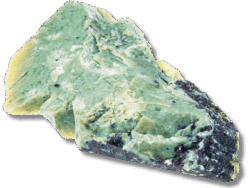 Jade Heilsteine - Jade gilt als heilender Stein, der das Wohlbefinden fördert und das Gleichgewicht zwischen Körper und Geist unterstützt.