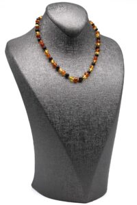 Détail du design du collier bébé pour soulager la poussée dentaire