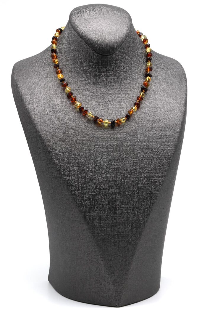 Détail des perles d’ambre naturel – collier de dentition bébé 34 cm